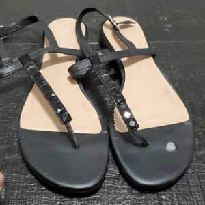 Via Uno sandal. Size 10